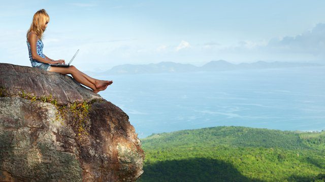 Short Travel Video Vs. Still Photo: Increase Your Camera’s Income Potential